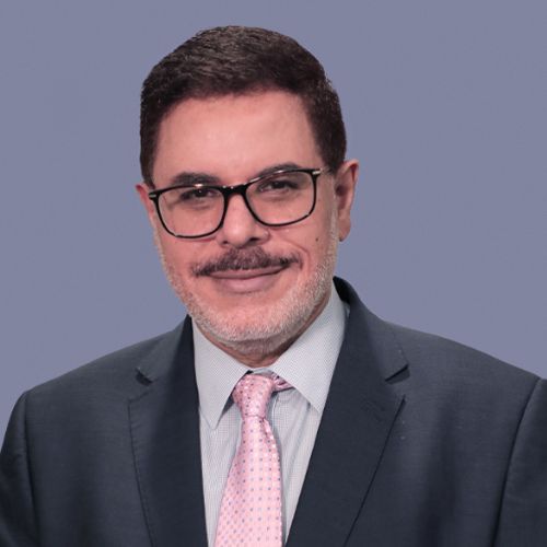 http://ec2-3-29-170-208.me-central-1.compute.amazonaws.com/images/default-source/adu-revised-layout-images/clg-faculty/dr-mohammed-el-adly.jpg?sfvrsn=ab470ca_4
