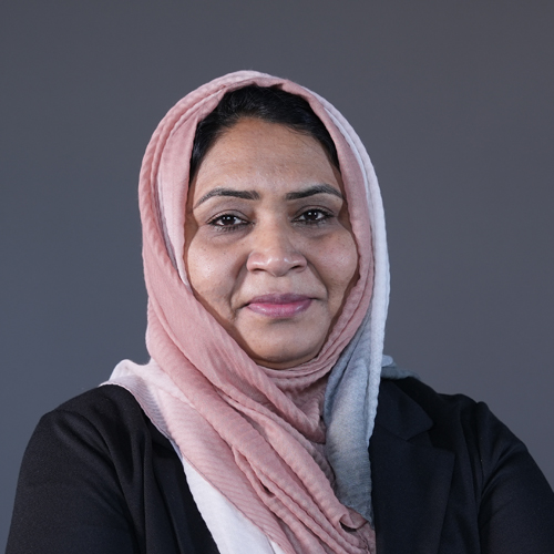 http://ec2-3-29-170-208.me-central-1.compute.amazonaws.com/images/default-source/facultymembers/cas/ms-sajeena-abdul-harees.jpg?sfvrsn=d3cd43f_6