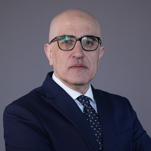 http://ec2-3-29-170-208.me-central-1.compute.amazonaws.com/images/default-source/facultymembers/cob/dr-hossam-abu-elanain.jpg?sfvrsn=40411231_4