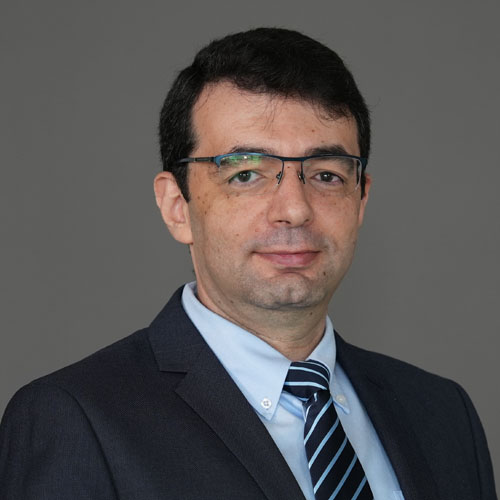 http://ec2-3-29-170-208.me-central-1.compute.amazonaws.com/images/default-source/facultymembers/coe/okasha-web.jpg?sfvrsn=2aaa6fcd_4